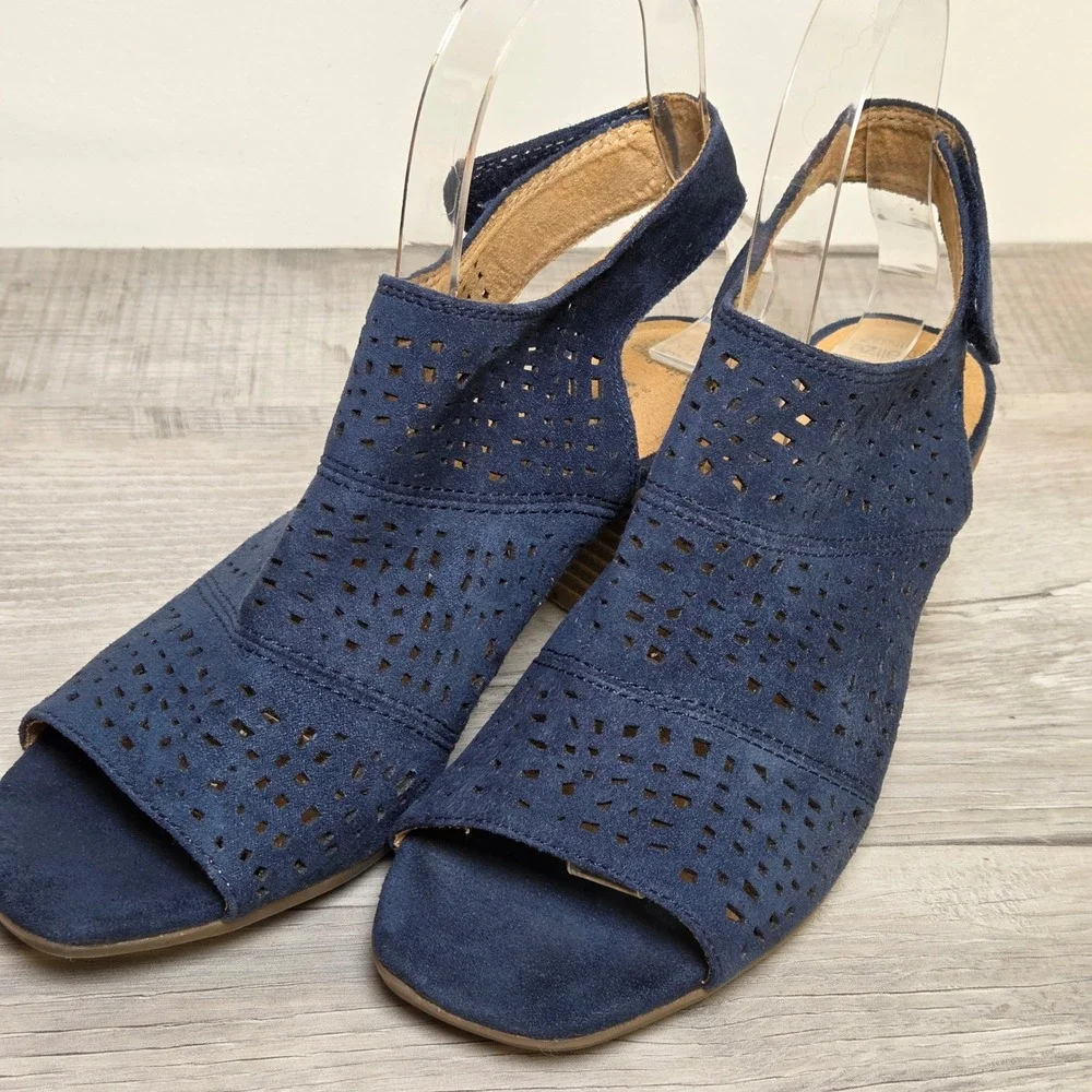 Sonoma Navy Blue Laser Cut Slingback Block Heel Sandals Womens Ortholite 6/6.5